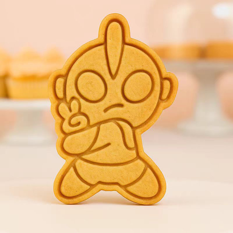 ホットアニメウルトラマンシリーズクッキー型漫画キャラクター創 - Kitchen And Baking のレビューと価格